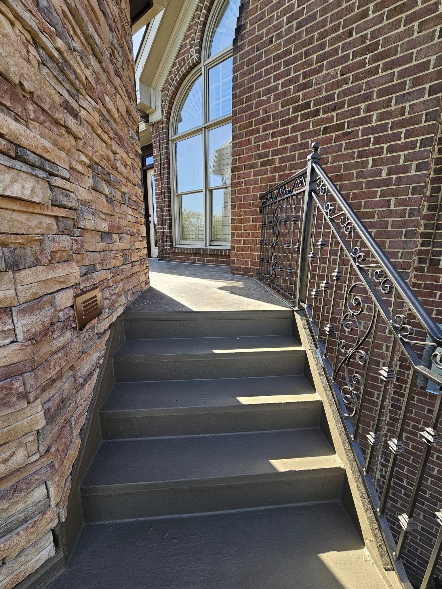 489526601_1960480271151914_8024022221571723609_n