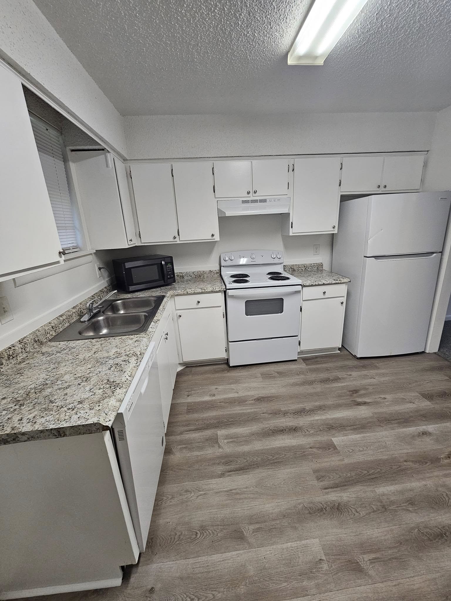 489997180_1960471317819476_384706563653003380_n